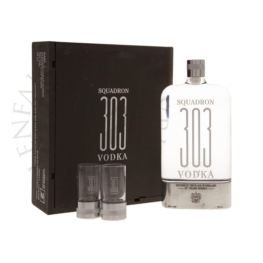 Squadron 303 Vodka Geschenkpackung mit 2 Shotgläsern 70cl